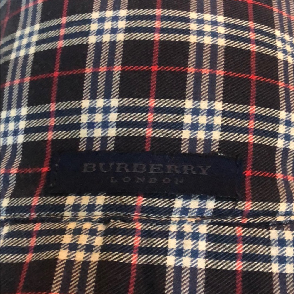 Authentic Burberry Bucky Hat. Like New - Picture 3 of 7